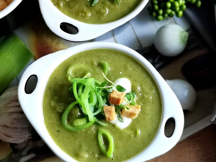 Zupa krem to idealny sposób, by przemycić dzieciom zdrowe, choć czasem nielubiane składniki w pysznej zupie.
