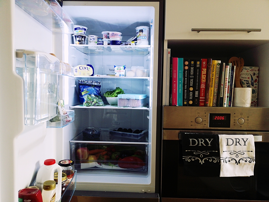 Przechowuję, nie marnuję. Jak prawidłowo przechowywać żywność w lodówce?
