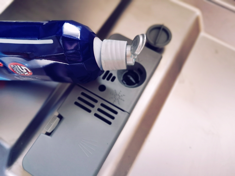 Jak wybrać zmywarkę do mieszkania