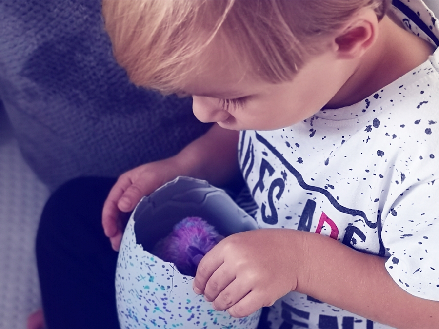 Ogromne jajo Hatchimals